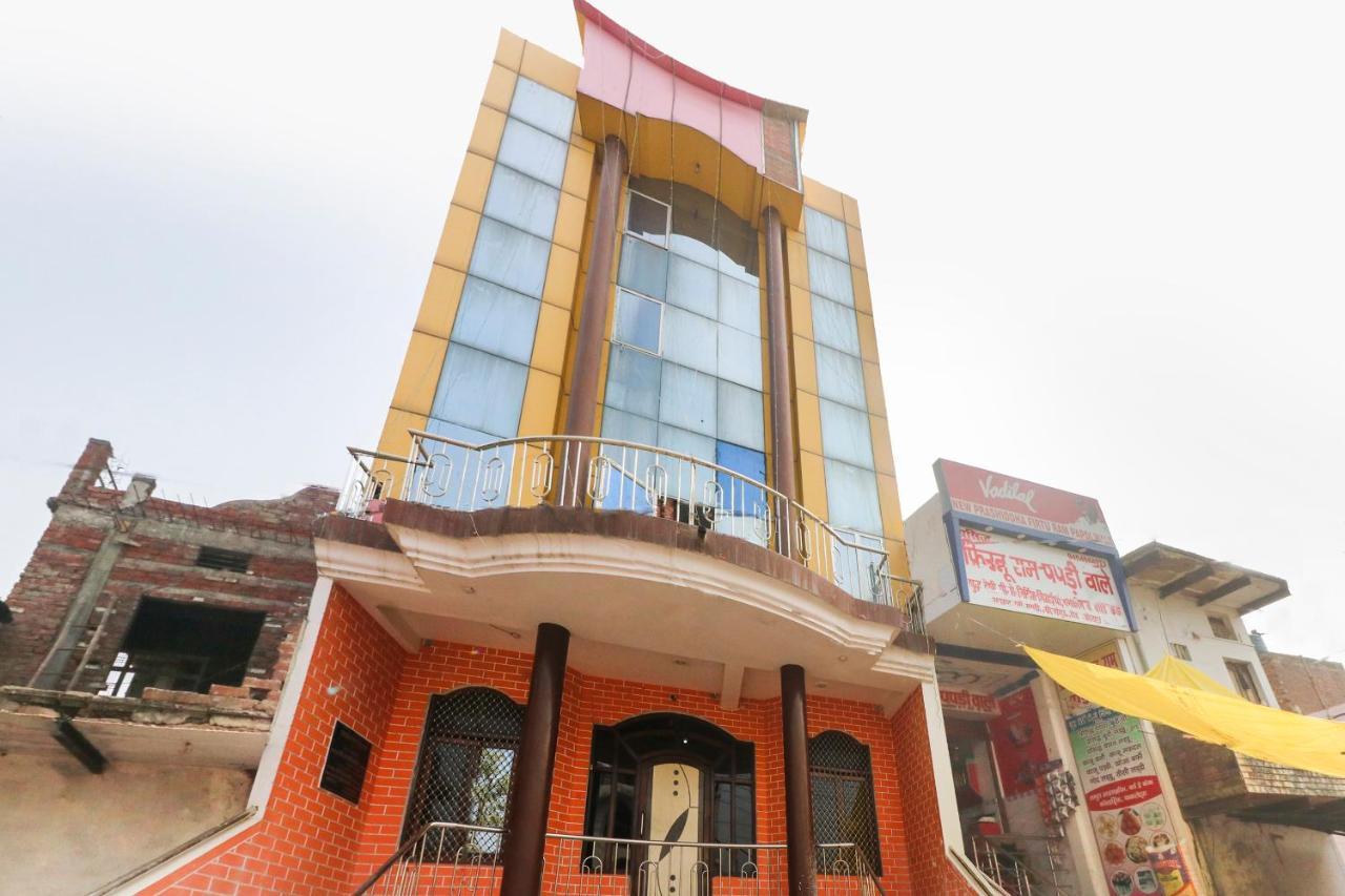 Spot On 67728 Ashish Guest House Jaunpur Екстериор снимка